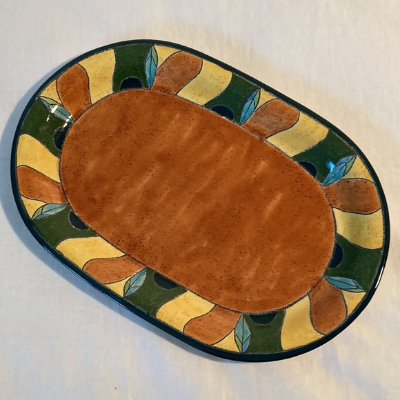 Artesa ceramic serving platter in fall’s color - Picture 10 of 16
